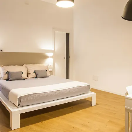 招待所 Dome 卡利亚里